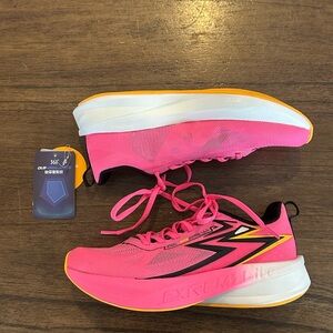 361 Degrees Women’s Carbon Plate Running Shoes Pink Size 7 EU 37